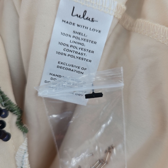 Lulus NWOT Showstopper Cream Embroidered Sequined Bodycon Midi Dress Size XS - Picture 11 of 11